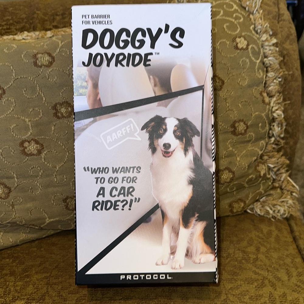 Doggy's Joyride! Mesh barrier to give your dog freedom yet safety!